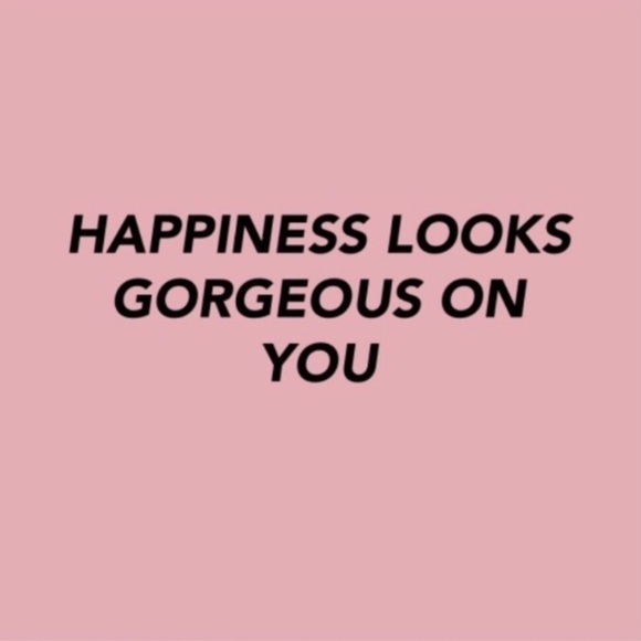 Few Things About Me & My Closet! ☺️ - Picture 13 of 16